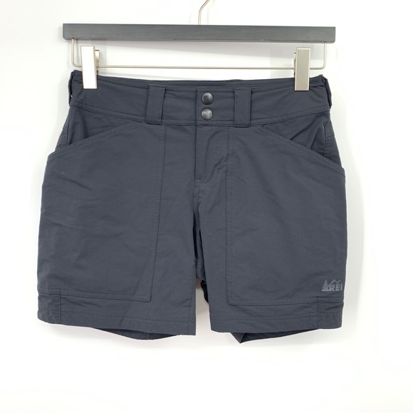 REI Women Size 4 x 7 Shorts Black Hiking Nylon Stretch Quick Dry Long Bermuda - Picture 1 of 6